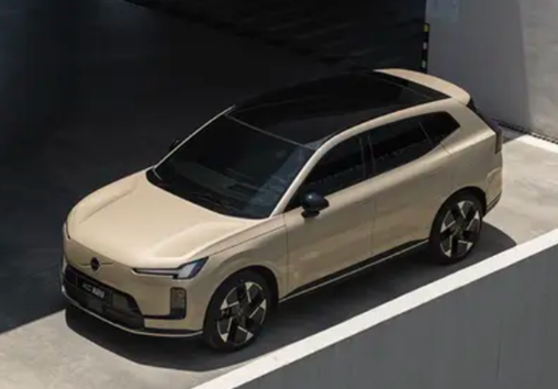 ȫͲSUVֶXC70ͼ׷8¿Ԥ
