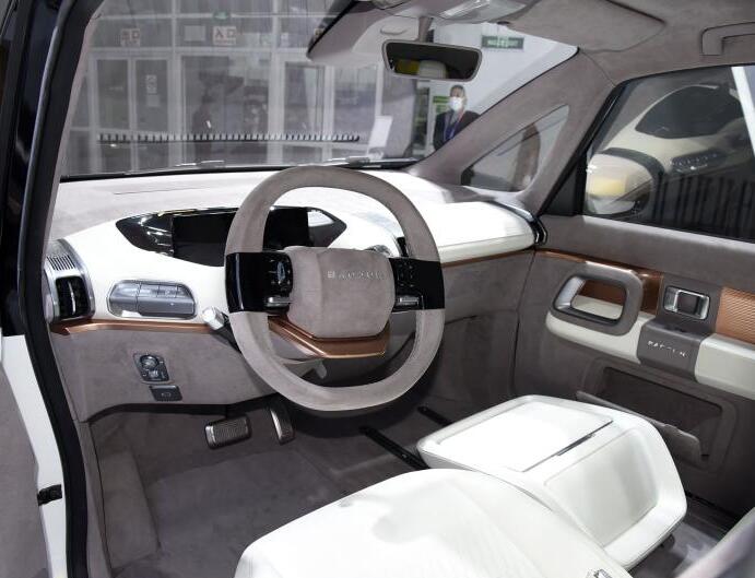 新宝骏E300Plus概念车内饰