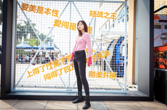 行走的时尚利器 坦克300羊城圈粉小姐姐